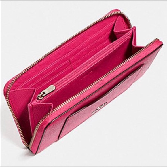 COACH * ACCORDION ZIP WALLET - Picture 8 of 8